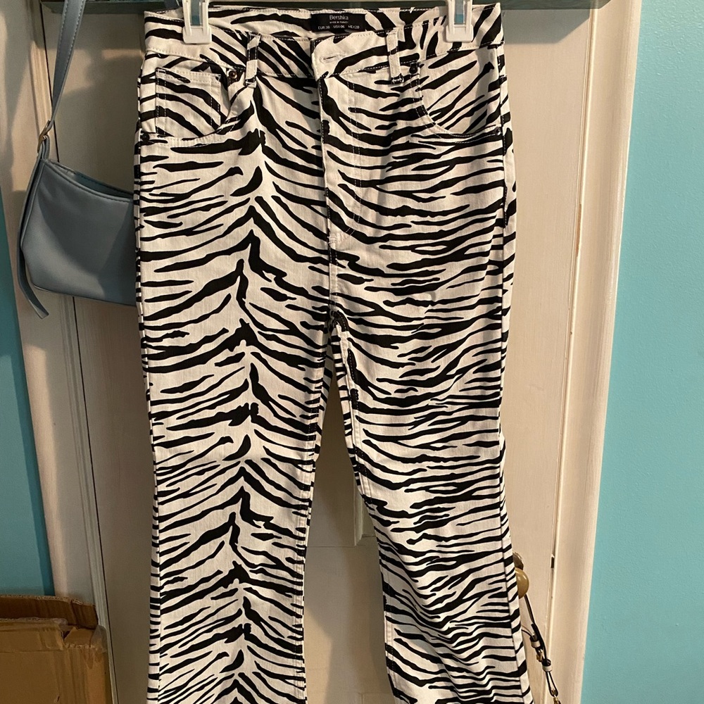 bershka zebra print jeans